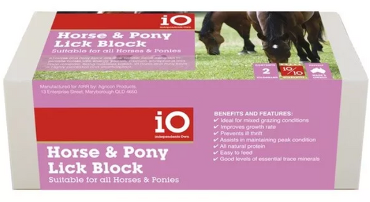 io horse and pony block salt (5 x 2kg)